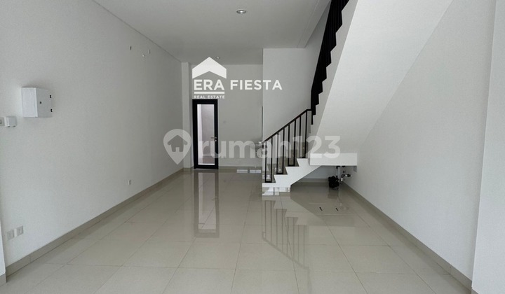 For Rent: Strategic Location Shop House in Enchante BSD City. WLBRT EFSS For Rent: Strategic Location Shop House in Enchante BSD City. WLBRT EFSS
