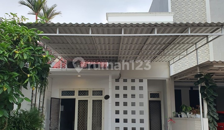 Dijual Rumah 2 Lantai Hadap Utara di Sutera Flamboyan Alam Sutera - Byn Dijual Rumah 2 Lantai Hadap Utara di Sutera Flamboyan Alam Sutera - Byn