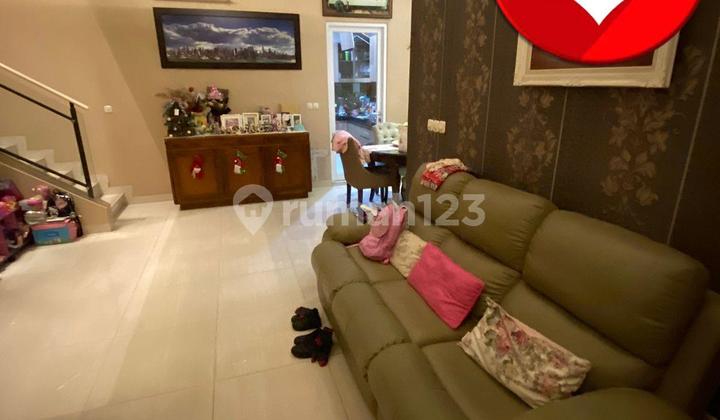 For Sale: Beautiful House Fully Renovated and Furnished, Move-in Ready in Fluorite Cluster - Gading Serpong. Fsefgs 2