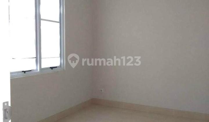 Dijual Rumah 2 lantai minimalis rapih siap huni lokasi strategis di BSD Vanya Park. Hlefb 2
