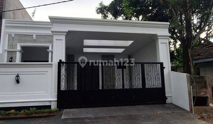 Dijual Rumah Bagus Furnished Siap Huni di Bsd Griya Loka. Viviefb 1