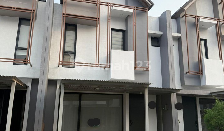 Dijual Rumah 2 lantai minimalis di Cluster Yuthica BSD City - MarEfgs