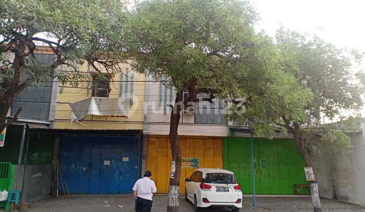 Satu. Satunya. Jln..slamet. Riyadi.hrg Bgs. Lt. 756m2. Ukur. 15 X 52