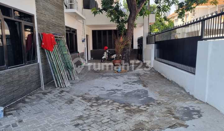 Suitable for Boarding House and Hook House 2 FLOORS 450m2 Per Meter 8 Million in Mulyosari