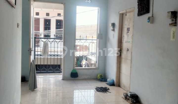 For Sale Active Boarding House 21 Rooms 2-Story Building Hook  In Berbek Waru  Sidoarjo