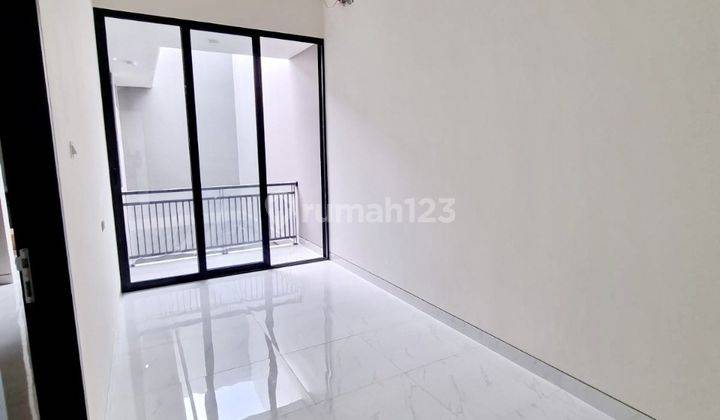 Dijual Rumah New Gress 2 Lantai New Project Mojoarum Daerah Dharmahusada super Strategis  4