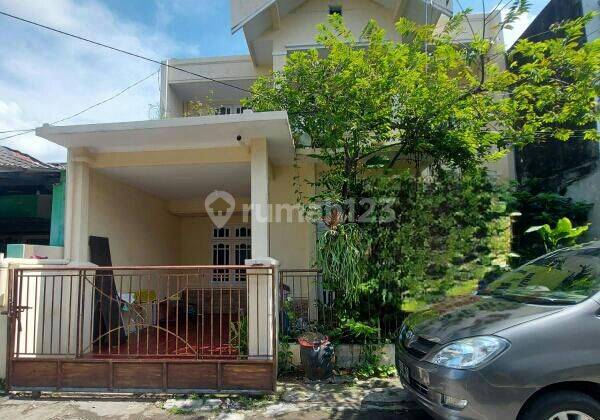 Dijual Rumah Semampir Siap Huni 2 Lantai  1