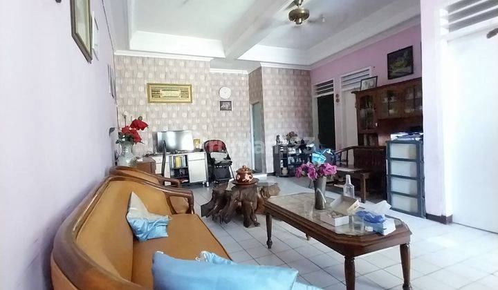 Dijual Rumah One Gate Medayu Selatan Row Jalan 9 Meter Cocok Untuk Kost2an,kantor , Usaha Kuliner Dan Rumah Tinggal  1