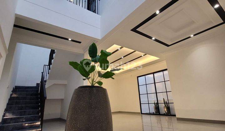 Dijual Rumah Baru Colonial Modern Style Kertajaya Indah 2