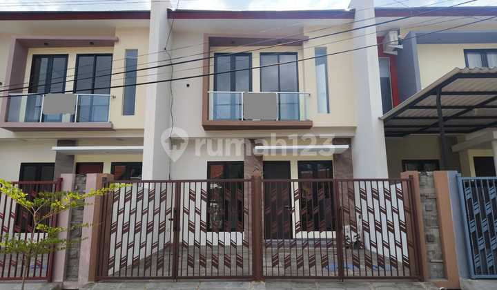 New Minimalist Fresh House in Rungkut Asri 2 Floors