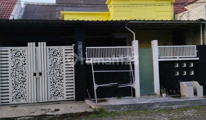 Rumah Cantik Wiguna Lebar 9 M Siap Huni Dekat Fasum