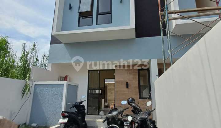 Dijual Rumah Baru 2 Lantai Gunung Anyar Emas