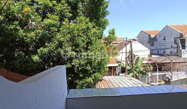  Rumah LAYAK HUNI di tengah kota, jl. Manyar Adi 2