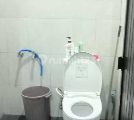 Quick Sale Ready-to-Occupy 2-Story House in Jambangan Surabaya 2