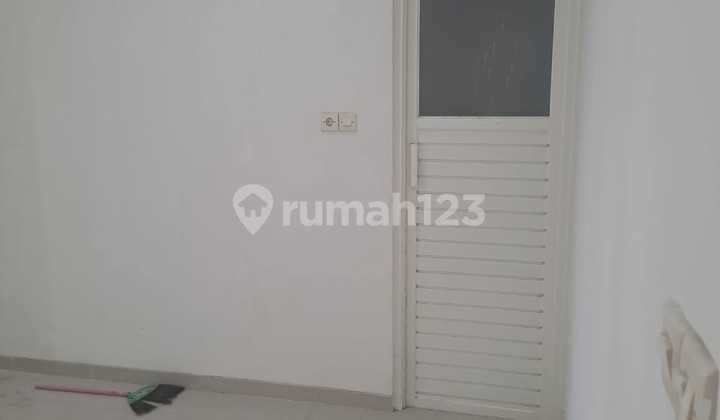 RUMAH KUTISARI INDAH SEMI FURNISHED RUMAH KUTISARI INDAH SEMI FURNISHED