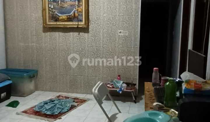 For Quick Sale: Pandugo House in East Surabaya, Near Gas Station, Merr, Minimarket.