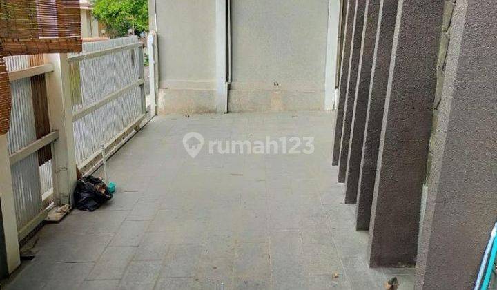 Disewakan Rumah Hoek Di komplek Nusa Sari Cimahi  2