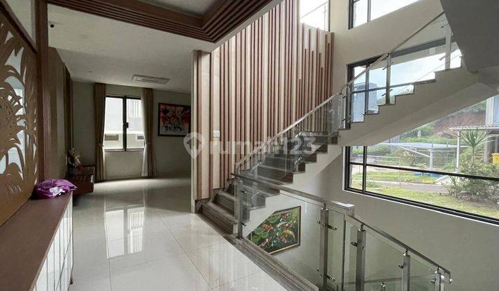Disewakan Rumah Mewah Dengan View Kota Di Dago Pakar Resort 2