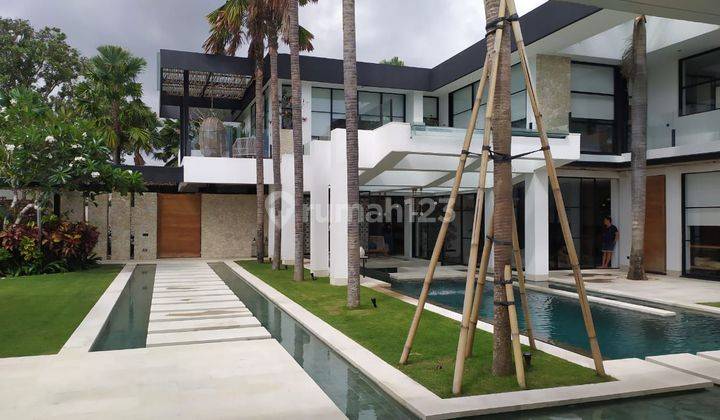 Super Cool Villa For Sale In Pererenan Canggu 1