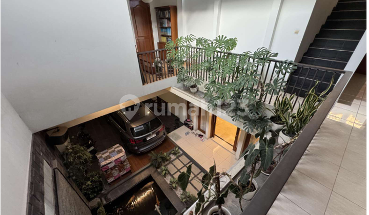 Rumah Bagus 2 Lantai Ada Rooftop di Pusat Kota Bandung (Nego Sampai Jadi)