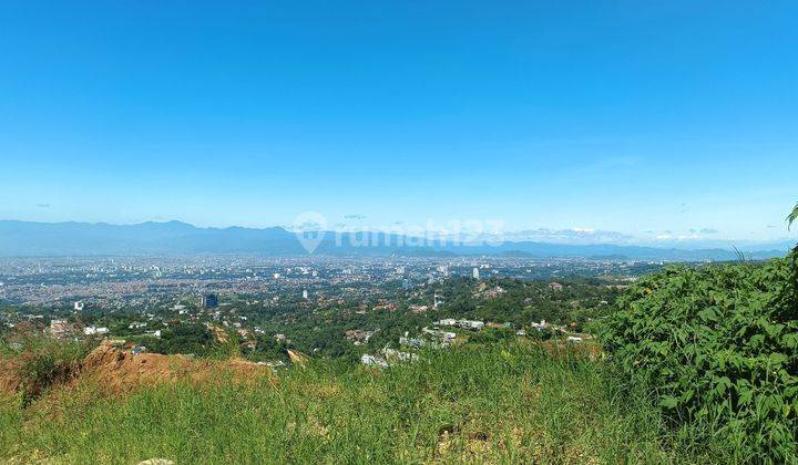 Tanah posisi Hook View Lembah pegunungan di dago 1