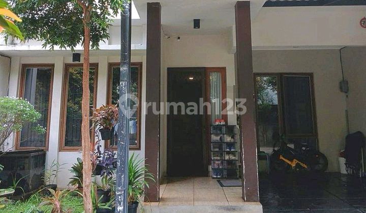Rumah Bagus SHM 2 Lantai di Bintaro Jaksel Rumah Bagus SHM 2 Lantai di Bintaro Jaksel