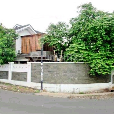 Rumah Hoek 2 Lantai di Jagakarsa Jaksel, Jakarta Selatan