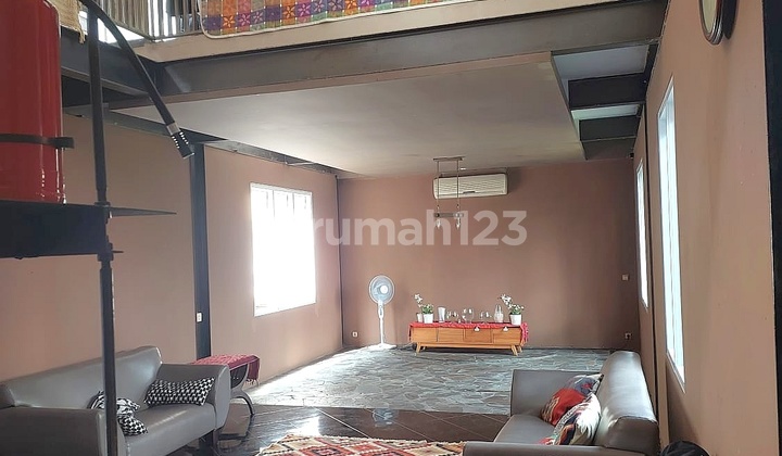 Rumah 2 Lantai di Petukangan, Pesanggrahan Jakarta Selatan, Jakarta Selatan 2