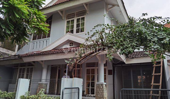 Rumah Pojok 2 Lantai di Sektor 6 Bintaro Jaya  1