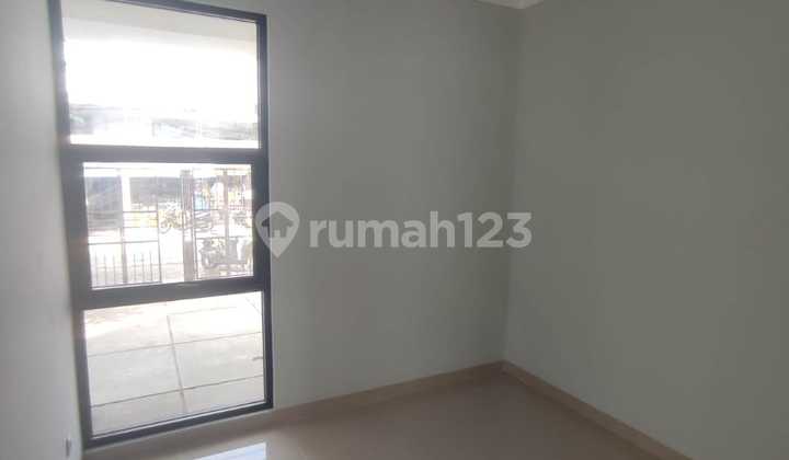 Rumah Siap Huni Dan Dekat Stasiun Bintaro  2