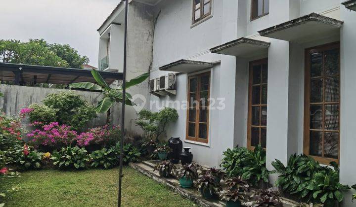 Rumah Bernuansa Modern di Bintaro Veteran Jakarta Selatan  1