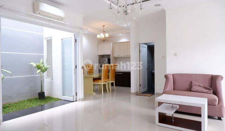 Turun Harga Rumah Cantik 2 Lantai di Bintaro Jaya Sektor 9  2