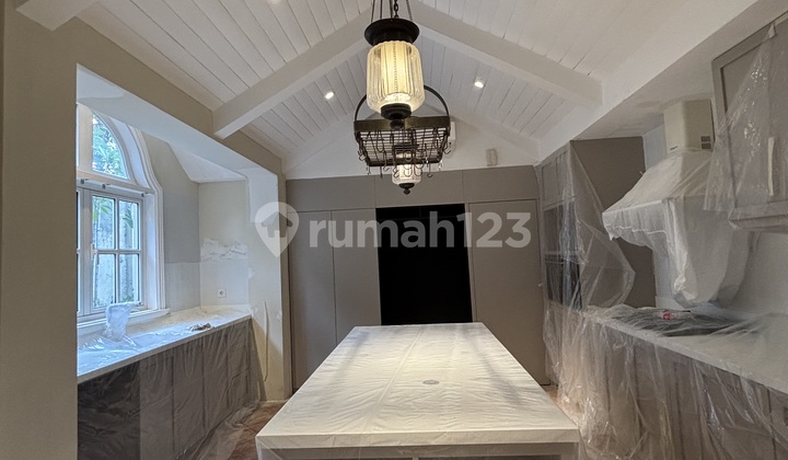 Townhouse Kemang With.24hr Sec & Flood Free Area  2