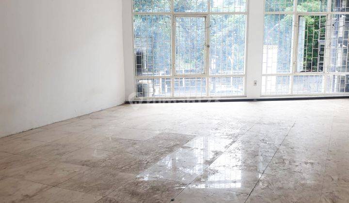 Disewakan Ruko di Komplek Kemang Raya 3