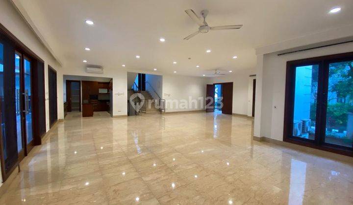 Disewakan Townhouse Exclusive Kawasan Antasari 3