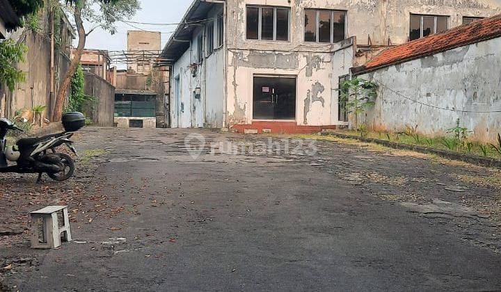 Dijual Cepat Kantor Dan Gudang di Tebet 1