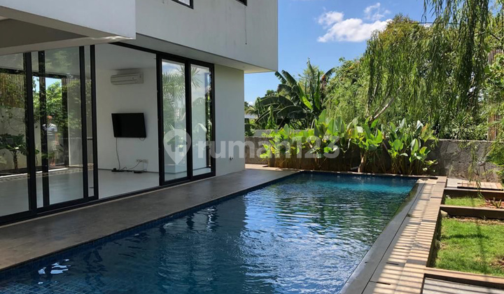 Dijual Rumah Dalam Townhouse Kemang, Jakarta Selatan