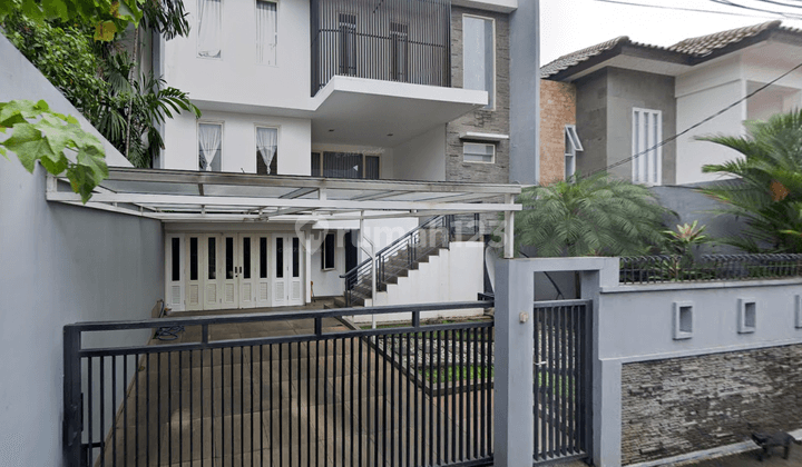 Modern Beautiful House In Menteng Kuningan 2