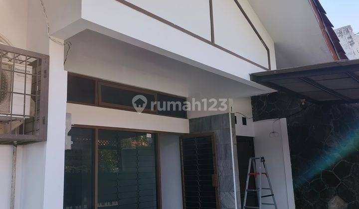 Disewakan Harga Bagus Rumah 2 Lantai Lokasi Strategis Cempaka Putih 1