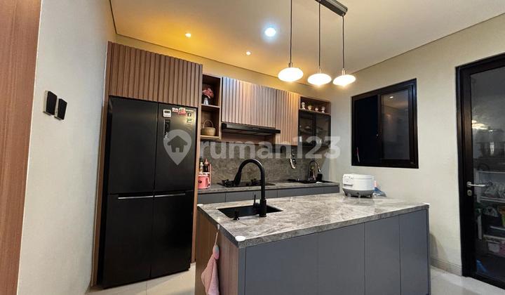 Modern 3-Story House in La Seine Cluster, Jakarta Garden City 2