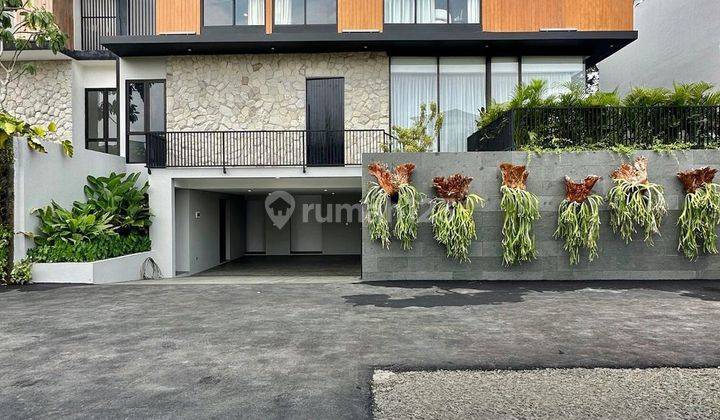 Minimalis Townhouse Kemang Tenang Bebas Banjir 1