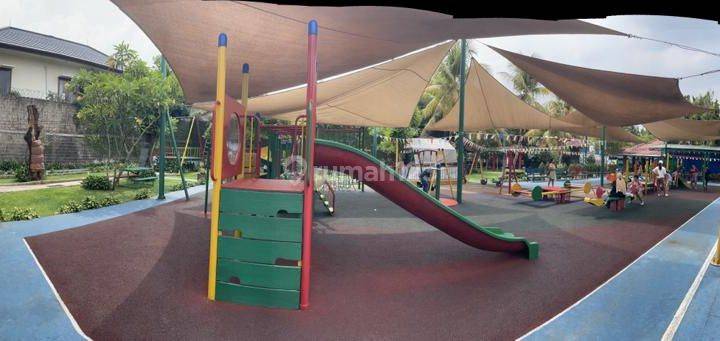 Dijual Tanah Termasuk Bangunan Dan Playground 2