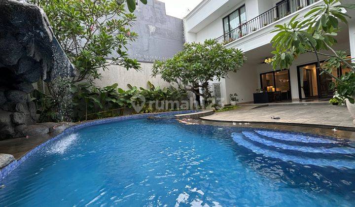 Beautiful Modern Tropical House In Kemang 1