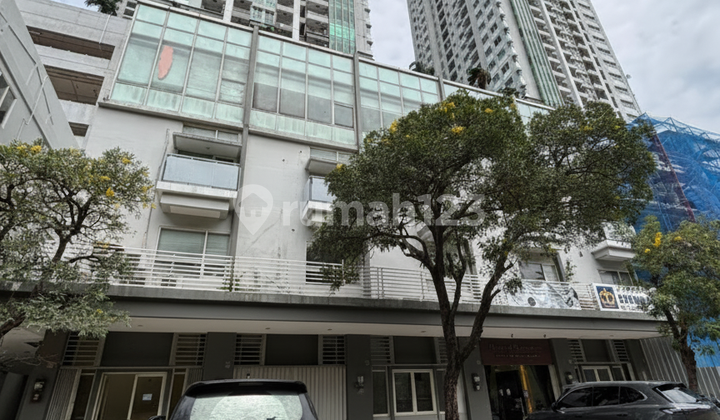 Modern Shophouse in Thamrin Residence, 4.5 Floors, Prime Location, Move-In Ready