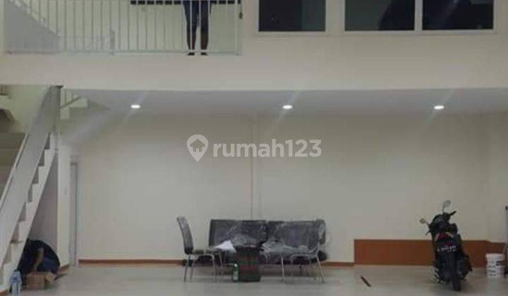 Dijual Tempat Usaha di Jalan Raya Bekasi 2