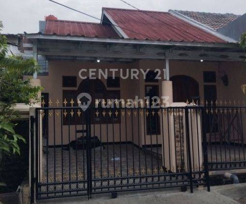 Rumah Cantik Siap Huni Di Boulevard Hijau Kota Harapan Indah 1