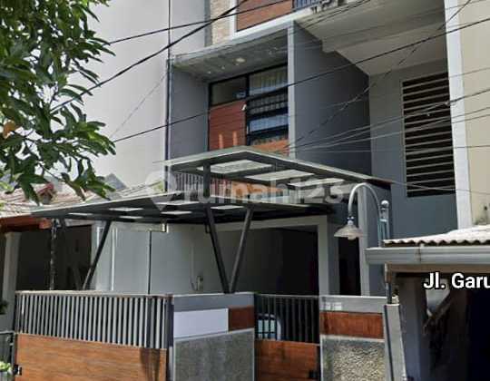 Rumah Mewah Rewwin, Waru, Sidoarjo 2