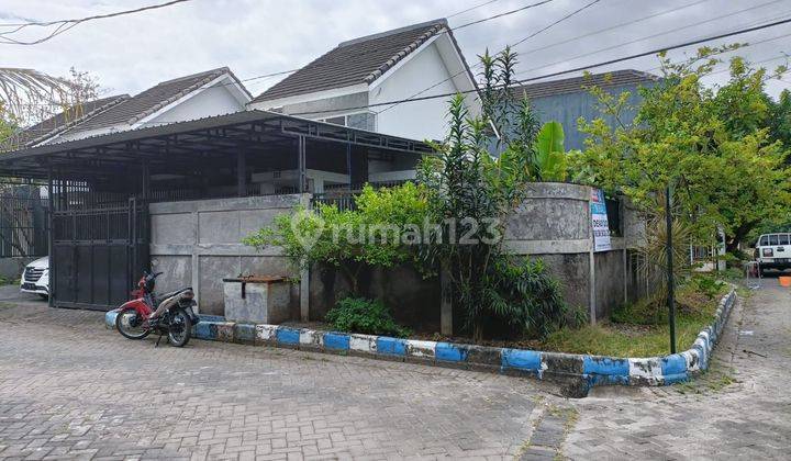 Rumah Dengan CCTV Dijual Di Wiyung, Surabaya | Terbaru 2024