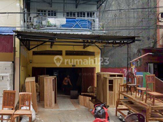 Ruko Jl.veteran Selatan di Makassar SHM 1