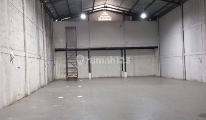 Di Sewa Gudang Taman Tekno BSD Bagus 600 M² 2